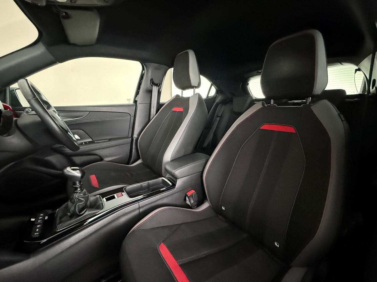 Vauxhall Mokka thumbnail Seat Front Passenger