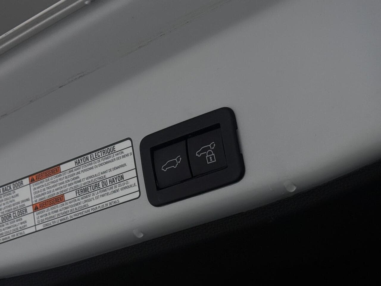 Toyota Yaris Cross thumbnail Misc Controls