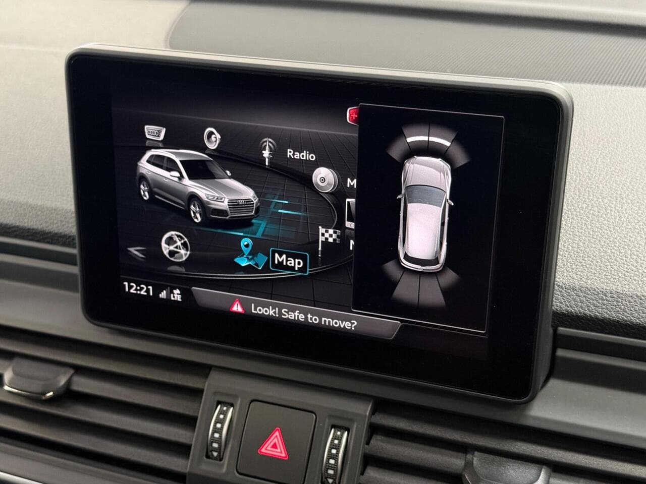 Audi Q5 thumbnail Infotainment System