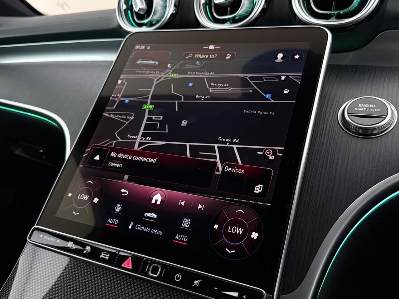 Mercedes-Benz C Class thumbnail Infotainment System