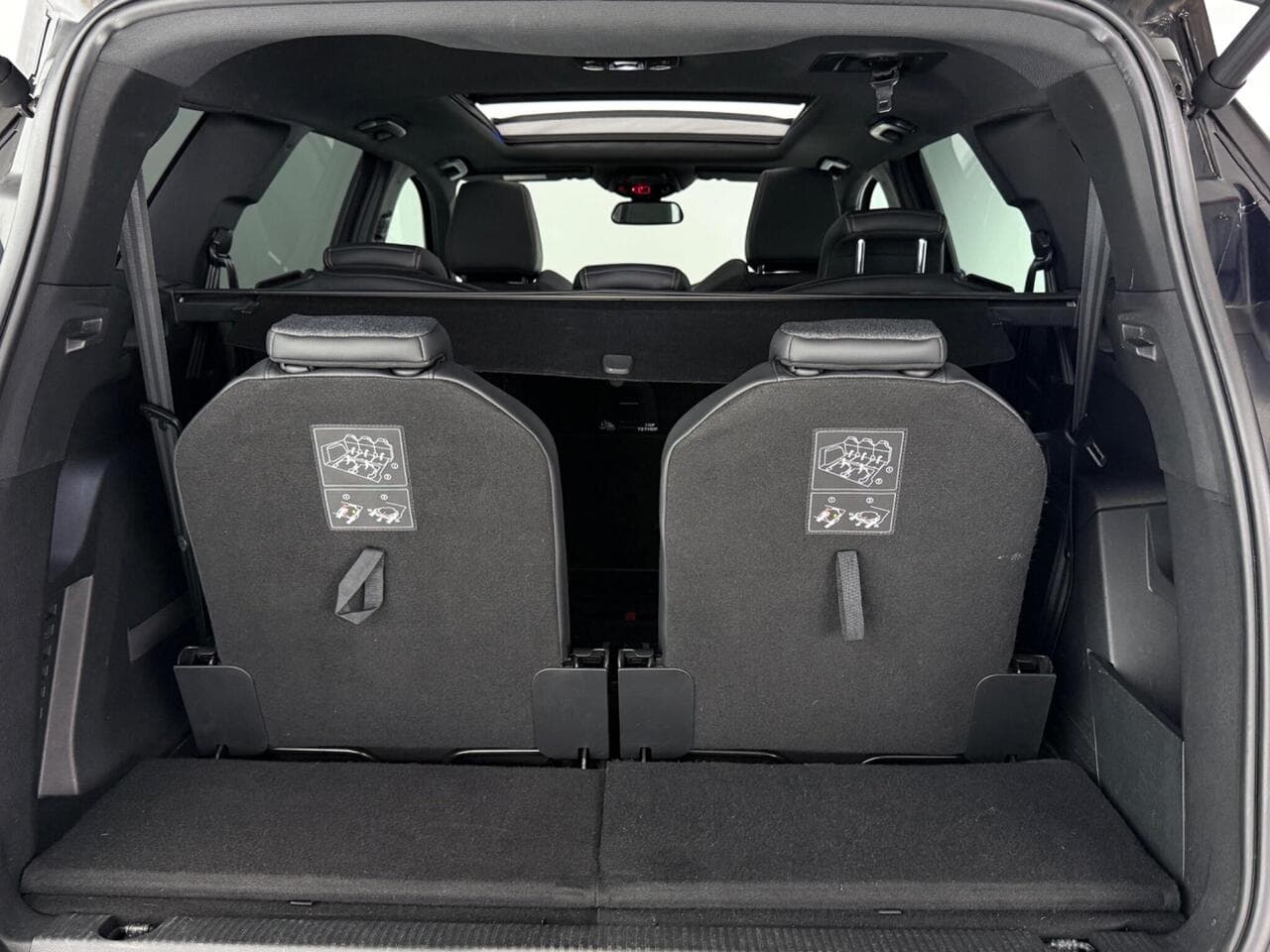 Peugeot 5008 thumbnail Boot