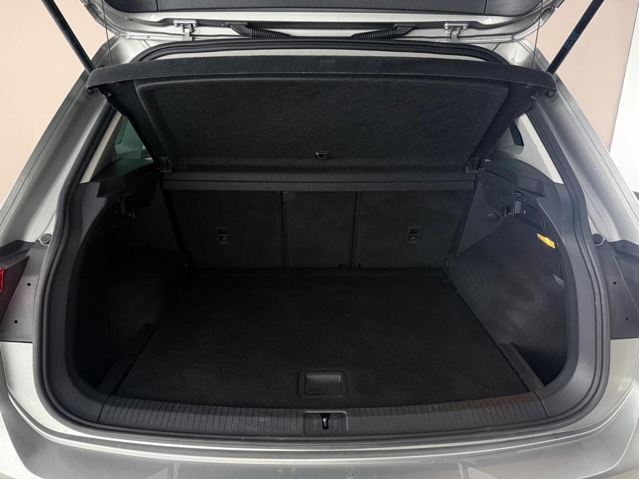 Volkswagen Tiguan thumbnail Boot