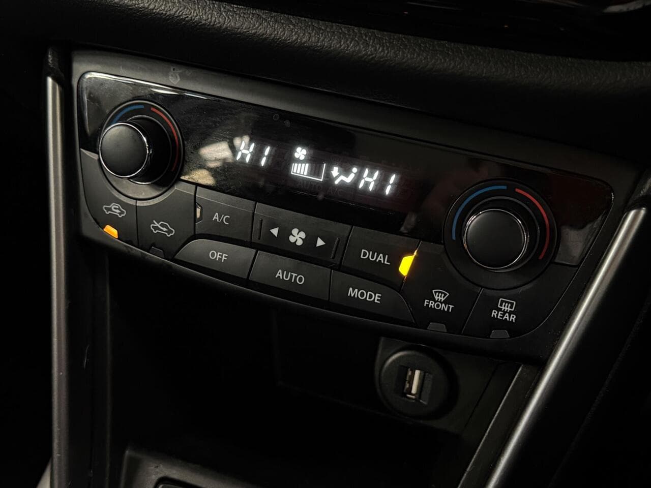 Suzuki S-Cross thumbnail Misc Controls