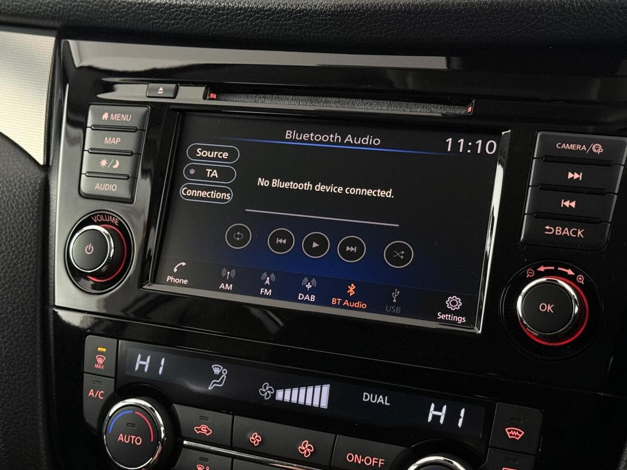 Nissan Qashqai thumbnail Infotainment System