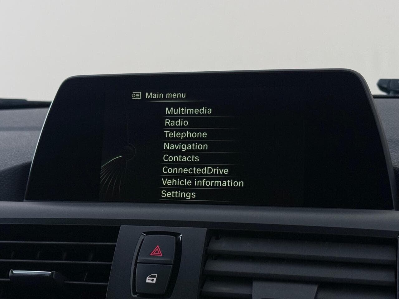 BMW 1 Series thumbnail Infotainment System