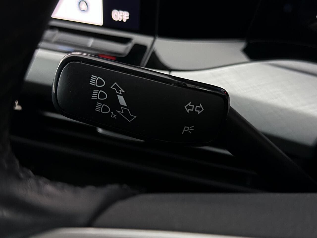 Volkswagen Golf thumbnail Misc Controls