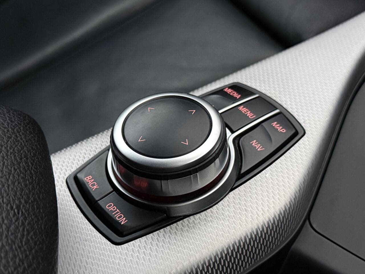 BMW 1 Series thumbnail Misc Controls