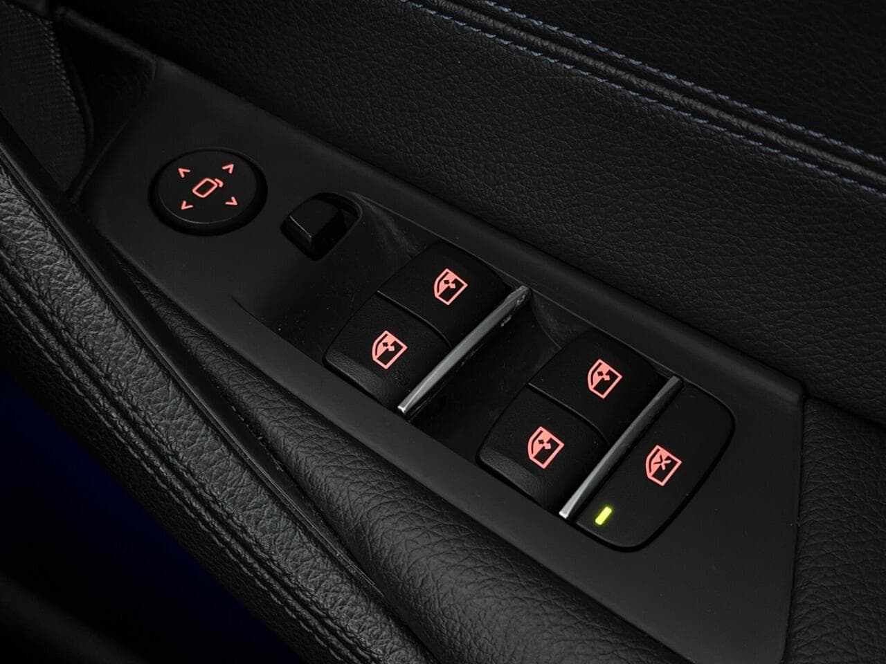BMW 5 Series thumbnail Misc Controls