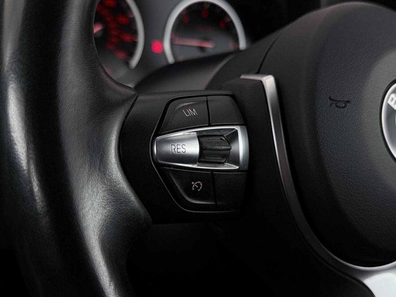 BMW 5 Series thumbnail Misc Controls