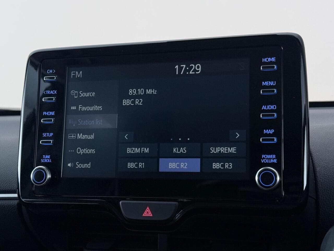 Toyota Yaris Cross thumbnail Infotainment System