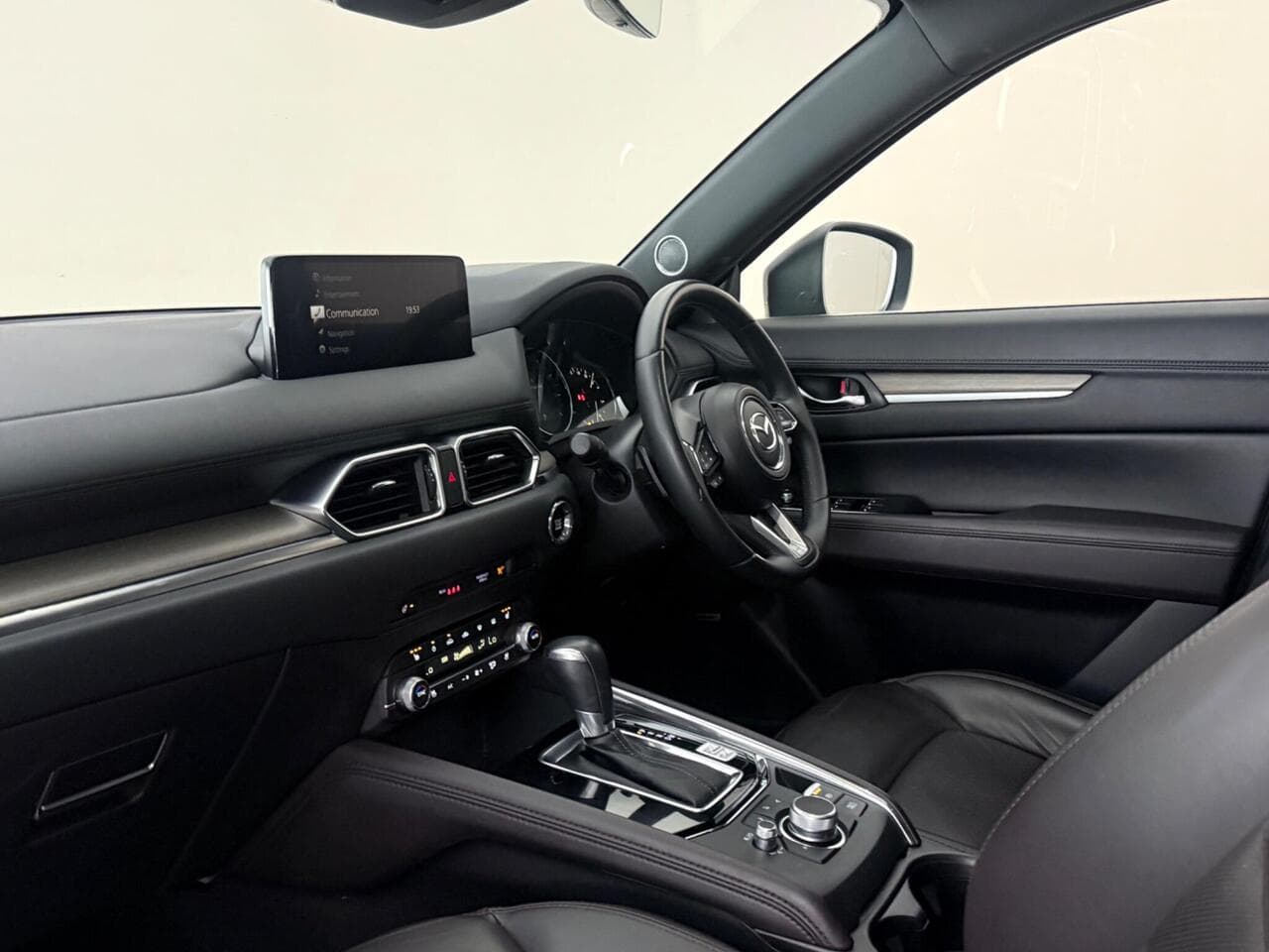 Mazda CX-5 thumbnail Interior Front