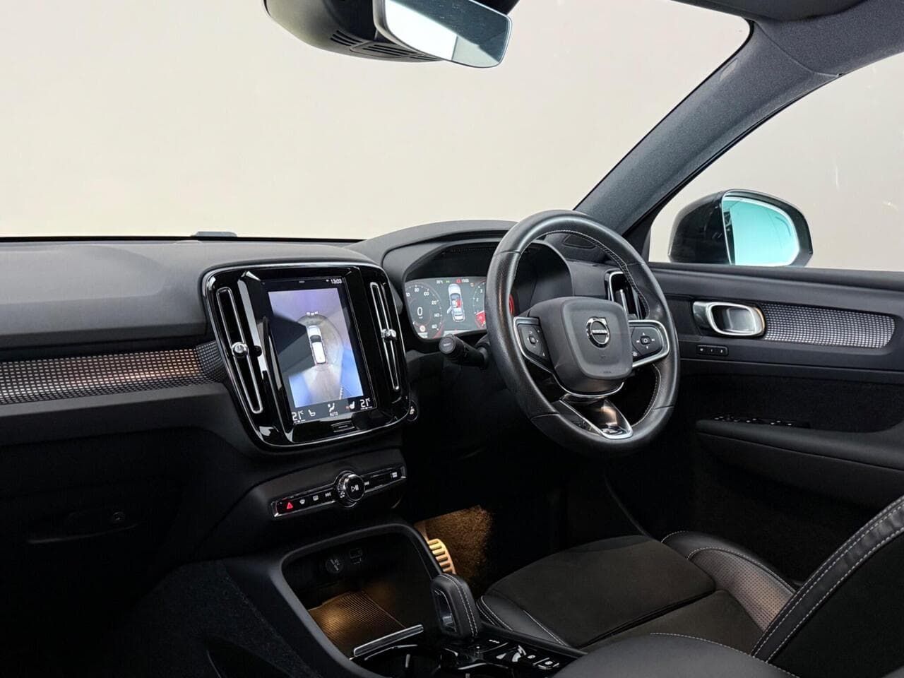 Volvo XC40 thumbnail Interior Front