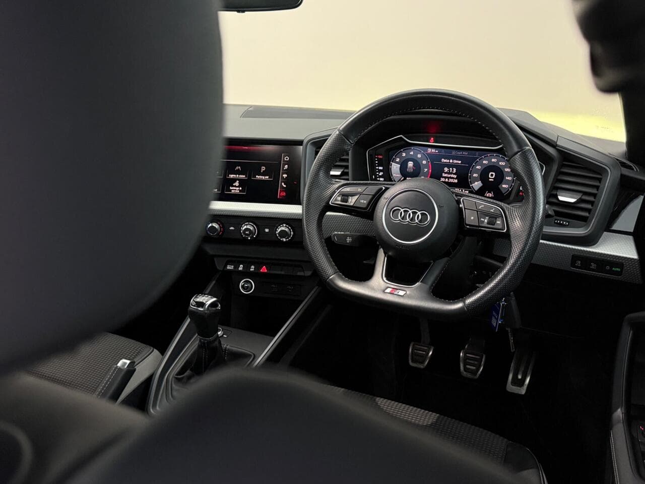 Audi A1 thumbnail Interior Front