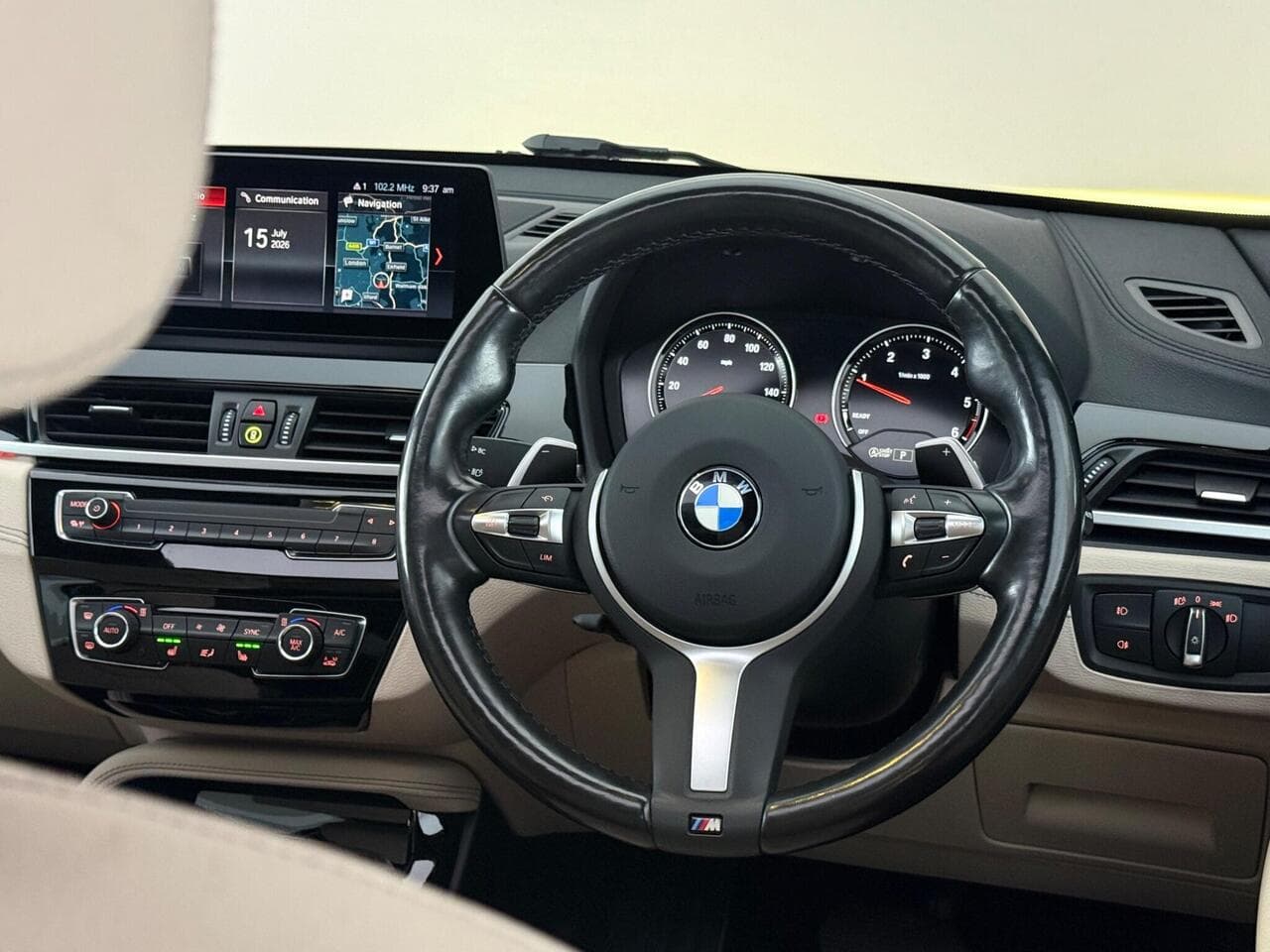 BMW X1 thumbnail Steering Wheel