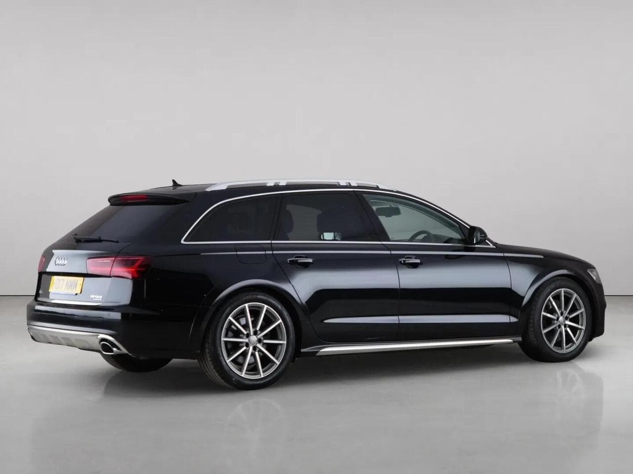 Audi A6 Allroad thumbnail Side Right