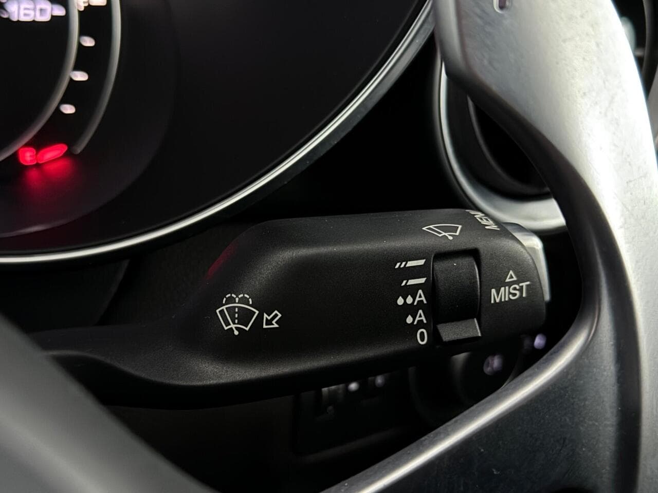 Alfa Romeo Giulia thumbnail Misc Controls