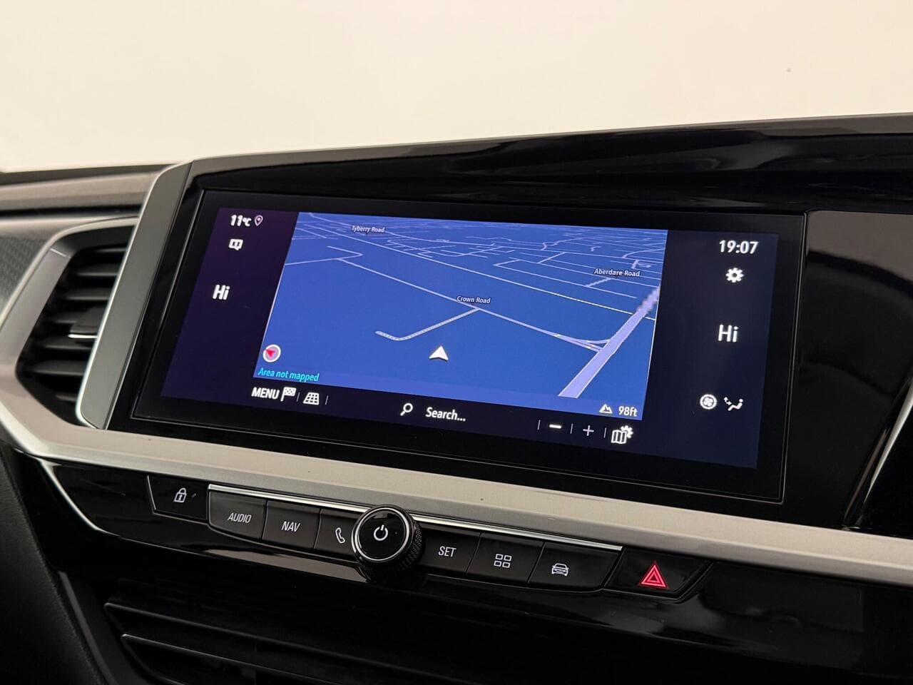 Vauxhall Grandland thumbnail Infotainment System