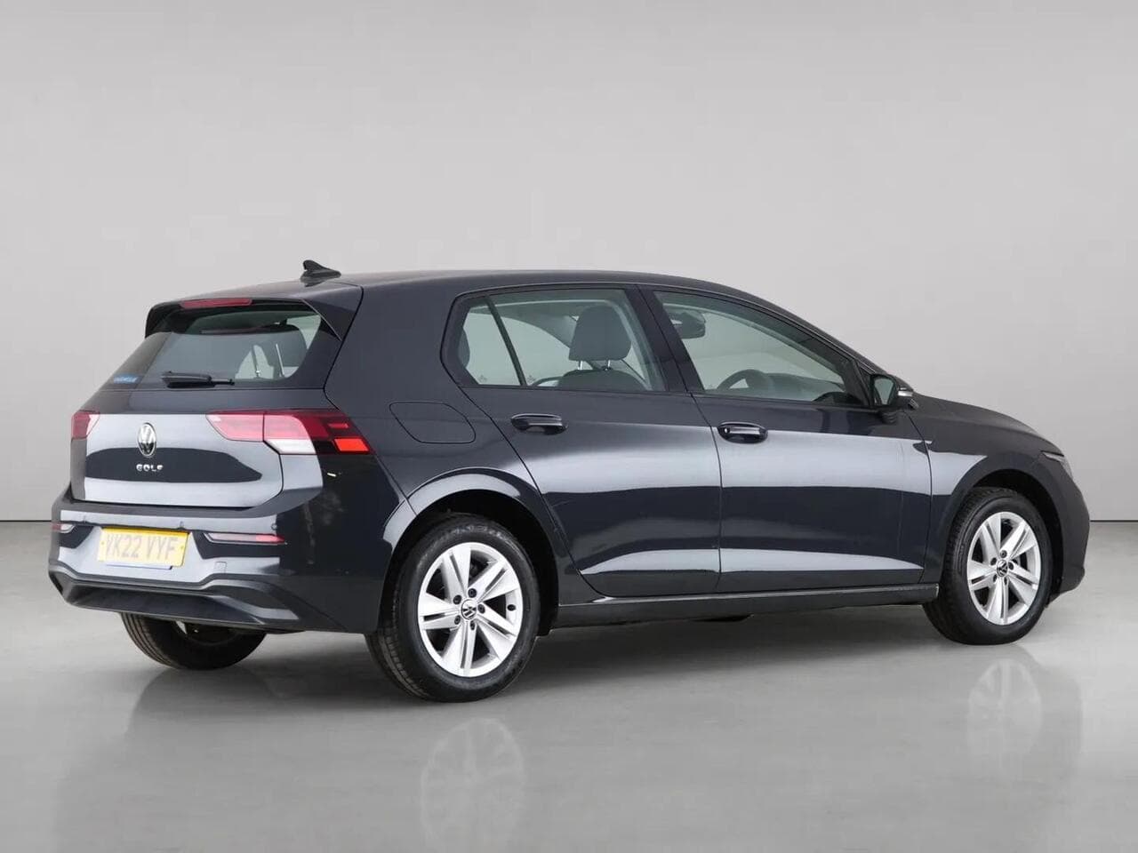 Volkswagen Golf thumbnail Side Right
