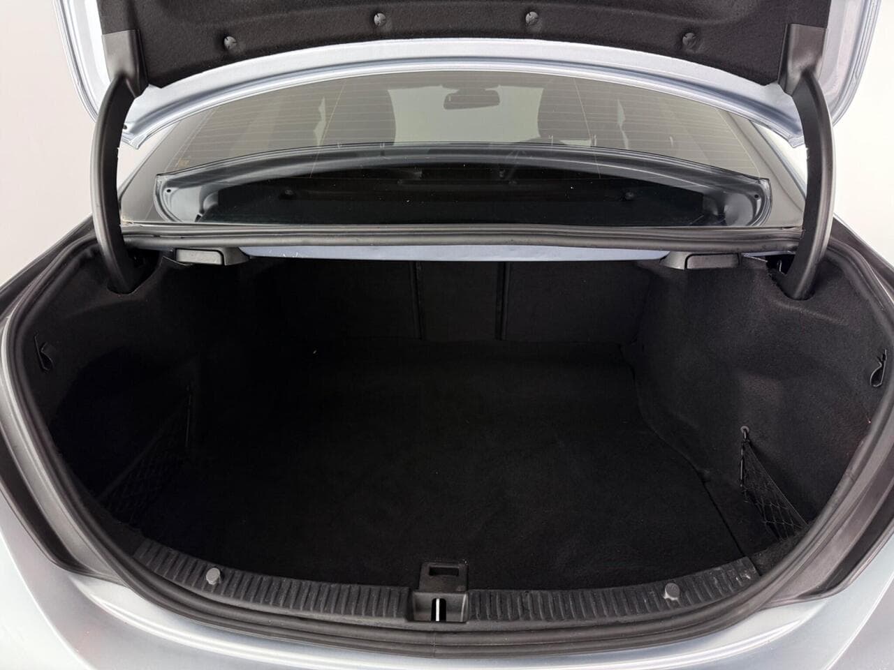 Mercedes-Benz C Class thumbnail Boot