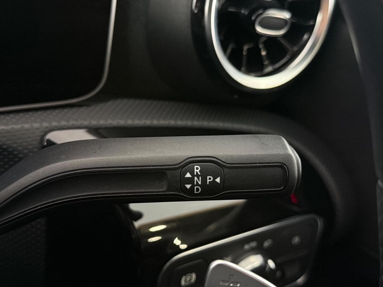 Mercedes-Benz A Class thumbnail Misc Controls