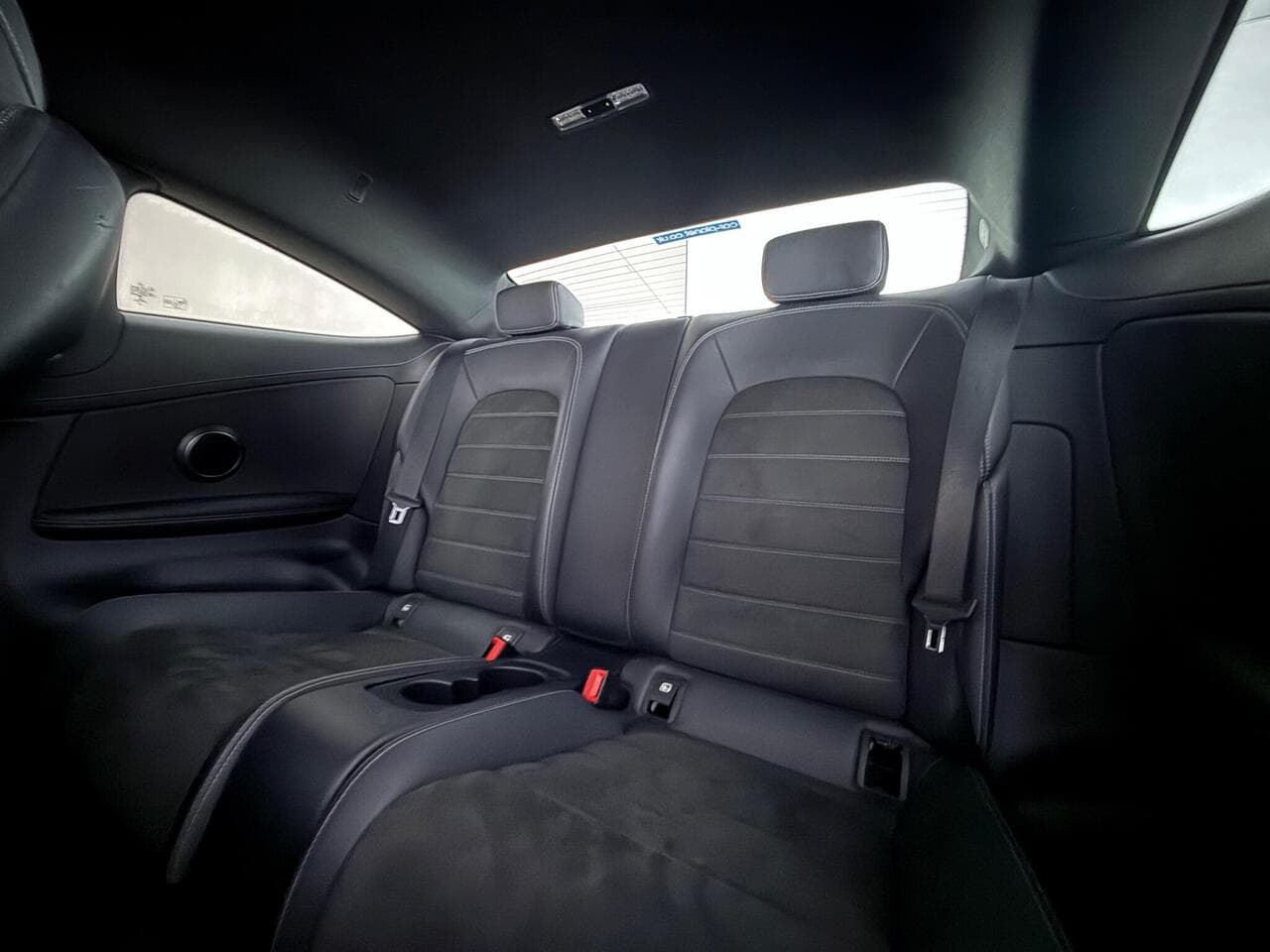Mercedes-Benz C Class thumbnail Seats Rear
