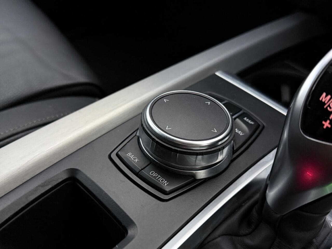 BMW X5 thumbnail Misc Controls