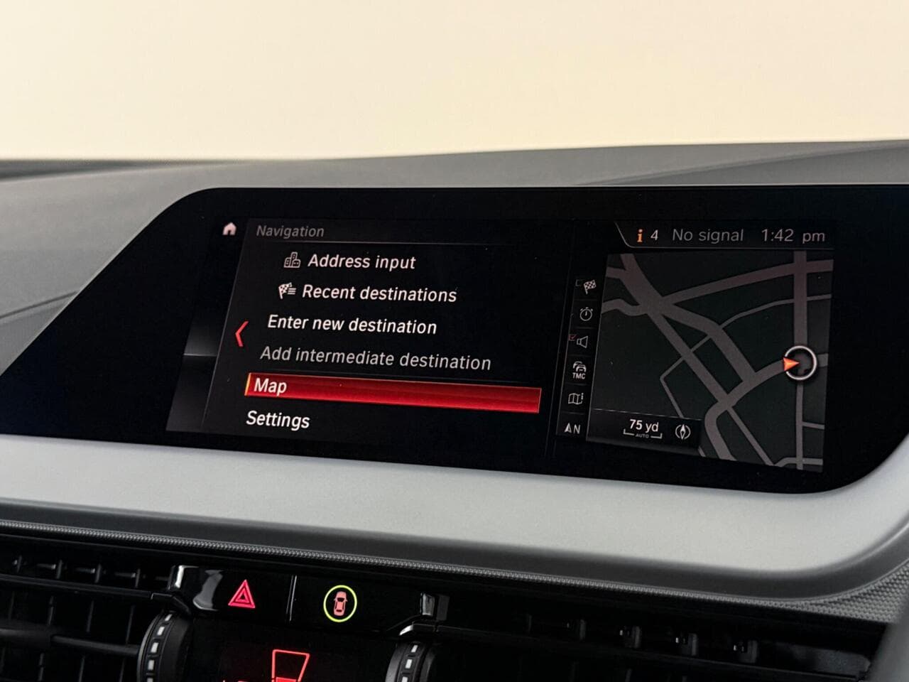 BMW 1 Series thumbnail Infotainment System