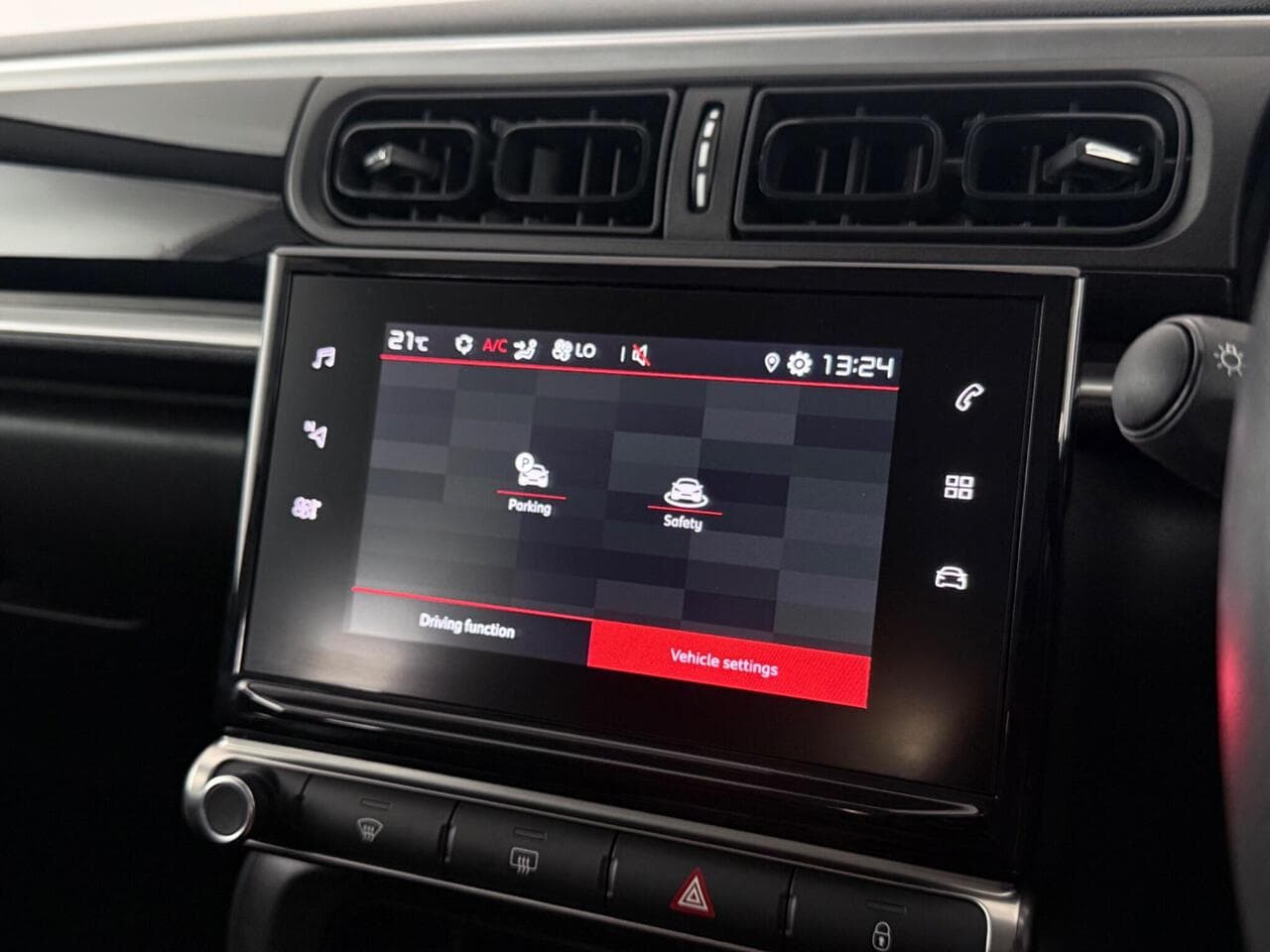 Citroen C3 thumbnail Infotainment System