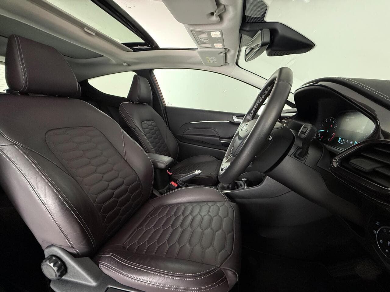 Ford Fiesta thumbnail Seat Driver