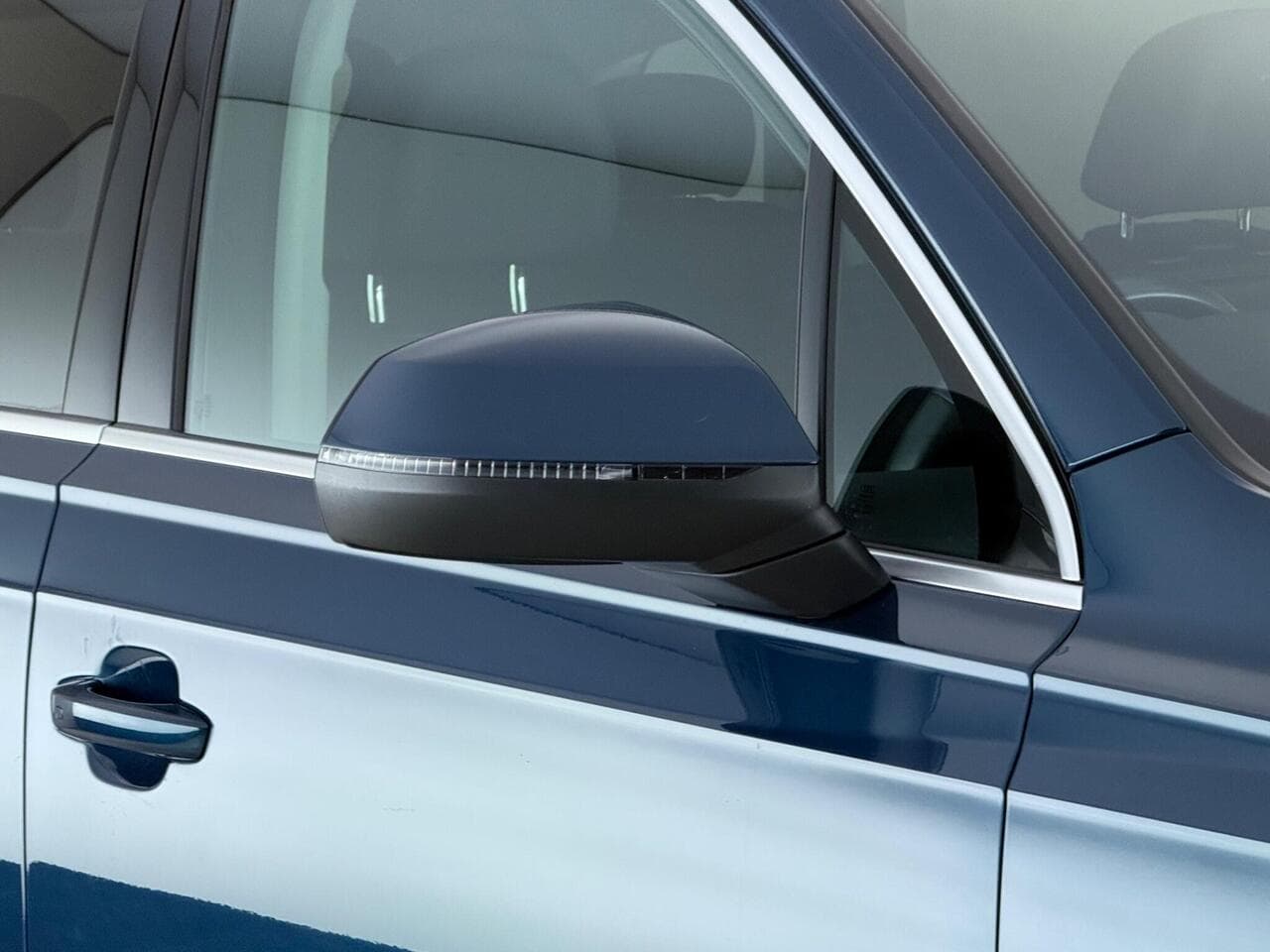 Audi Q7 thumbnail Wing Mirror