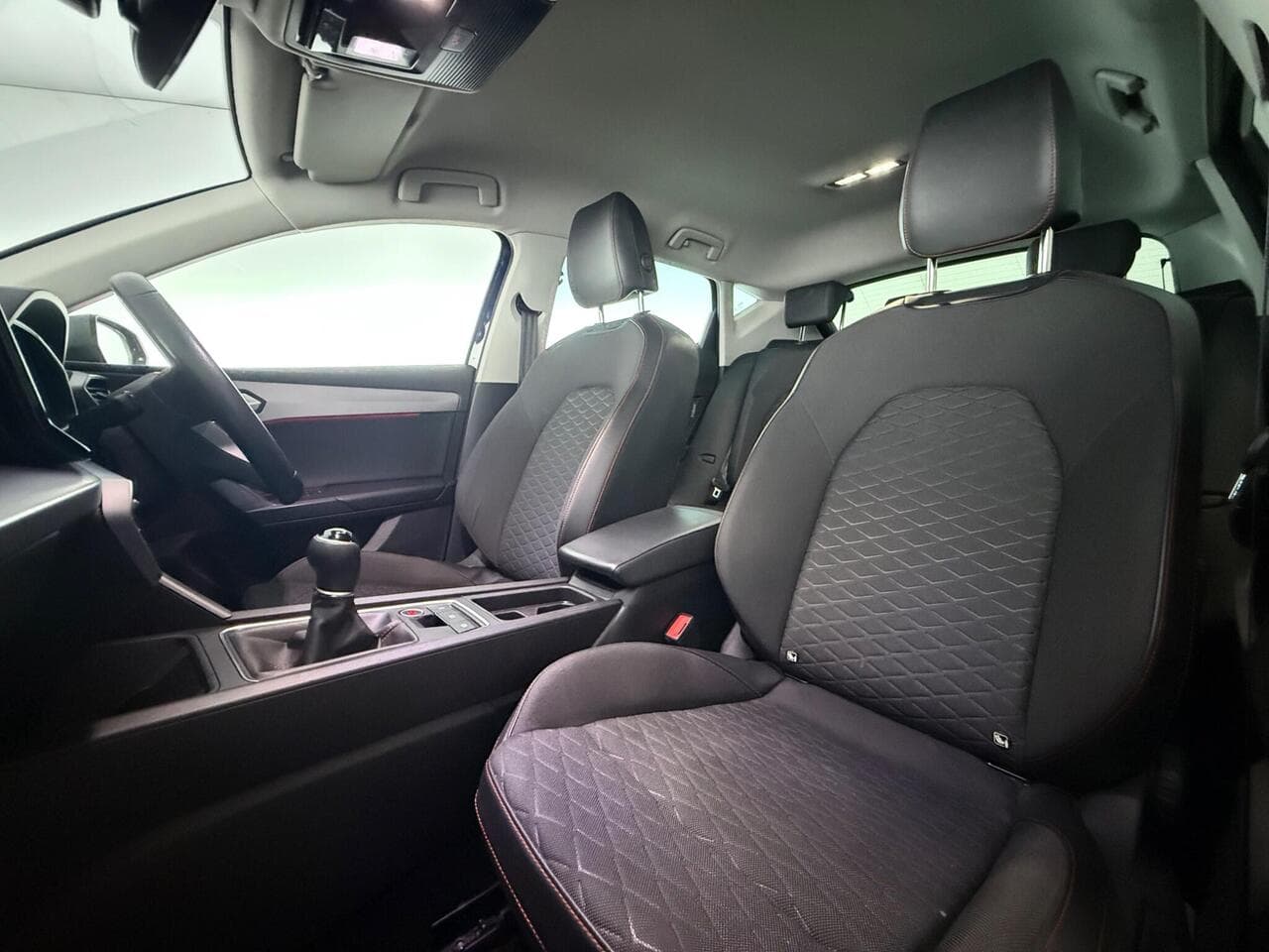 SEAT Leon thumbnail Seat Front Passenger