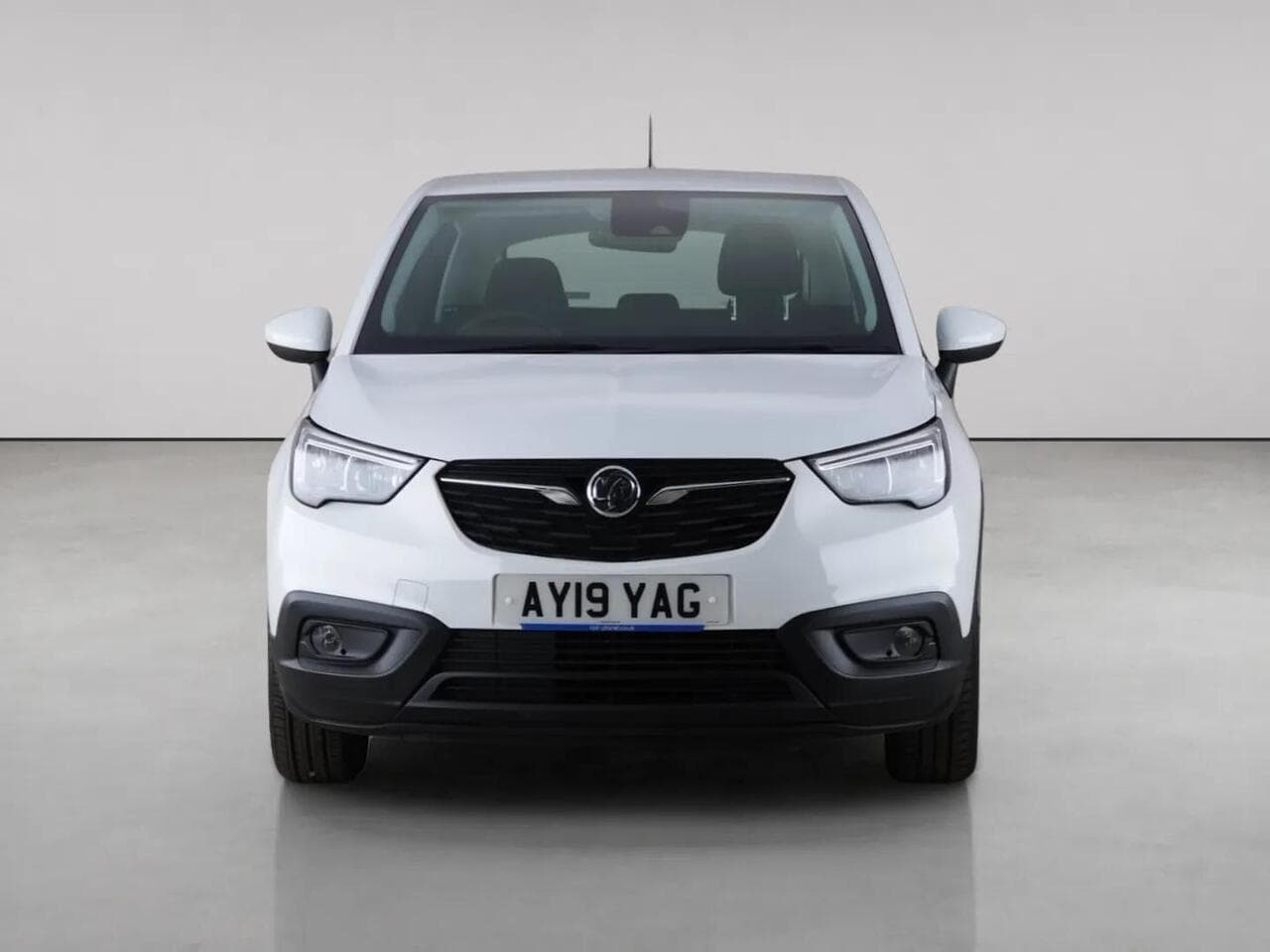 Vauxhall Crossland X thumbnail Front