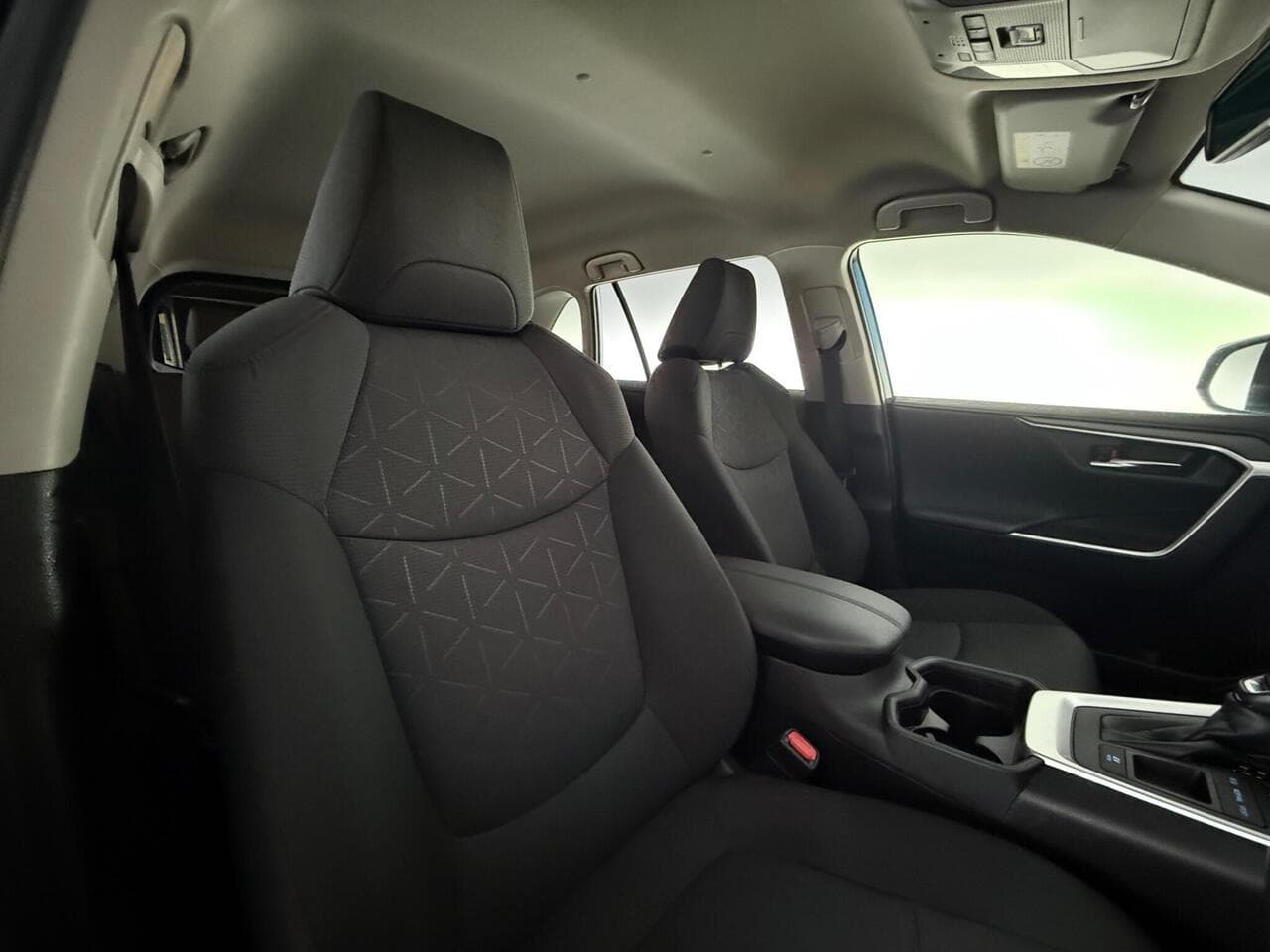 Toyota RAV4 thumbnail Seat Driver