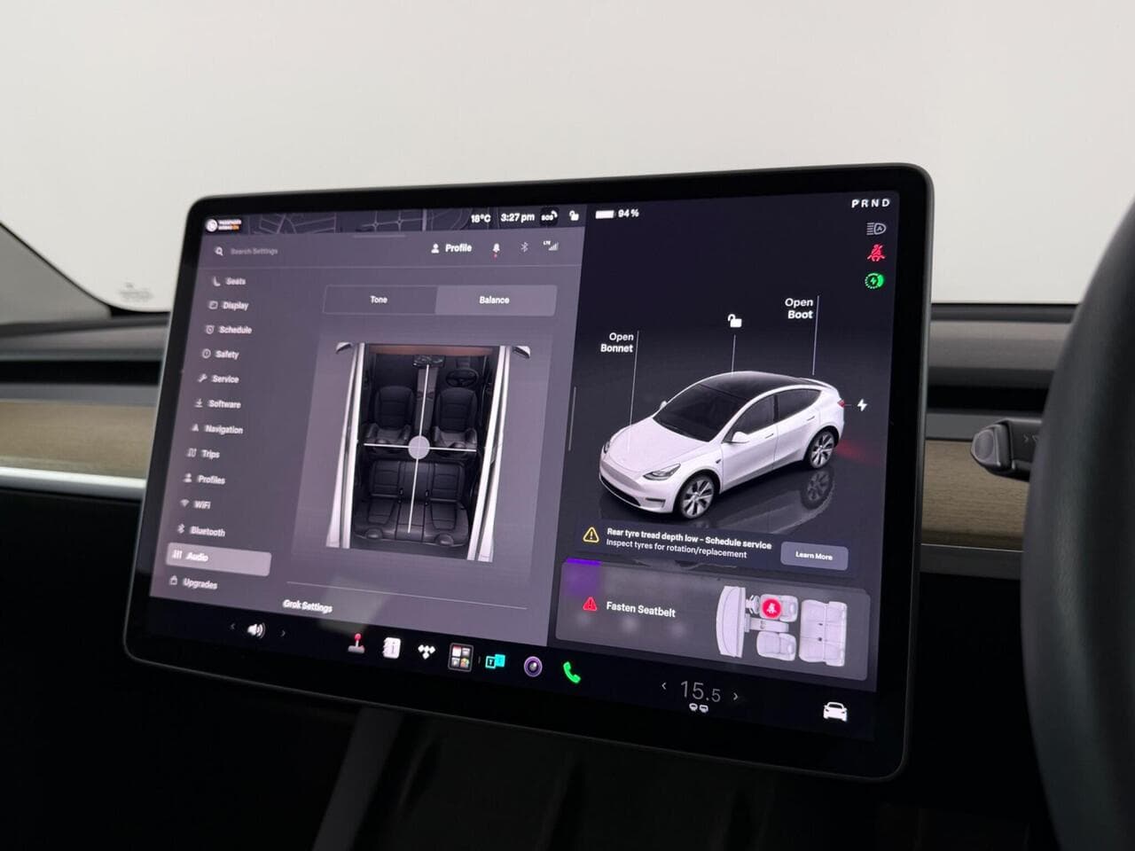 Tesla Model Y thumbnail Infotainment System