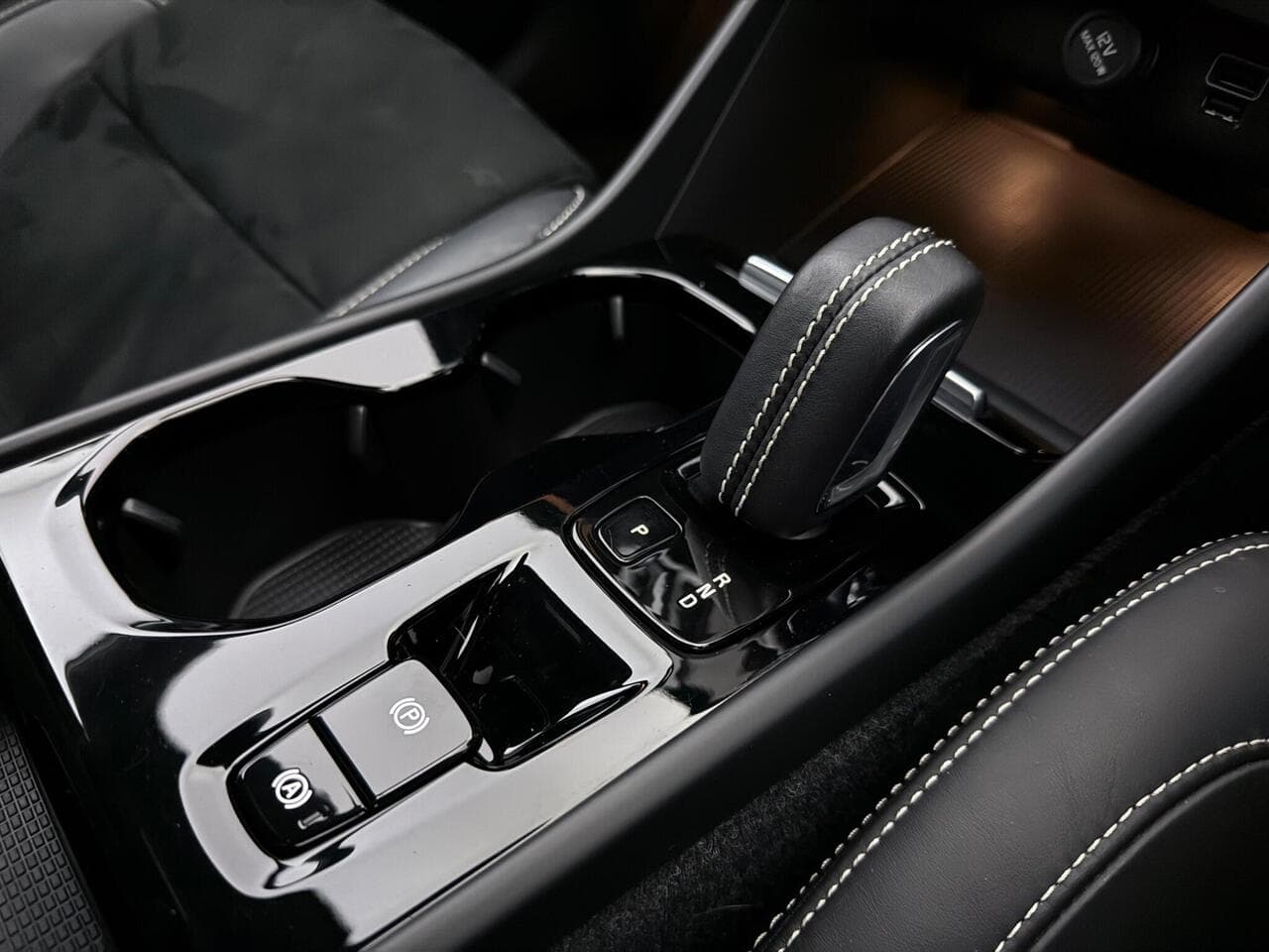 Volvo XC40 thumbnail Interior Front