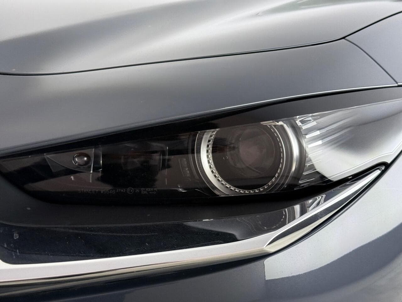 Mazda CX-30 thumbnail Lights Front