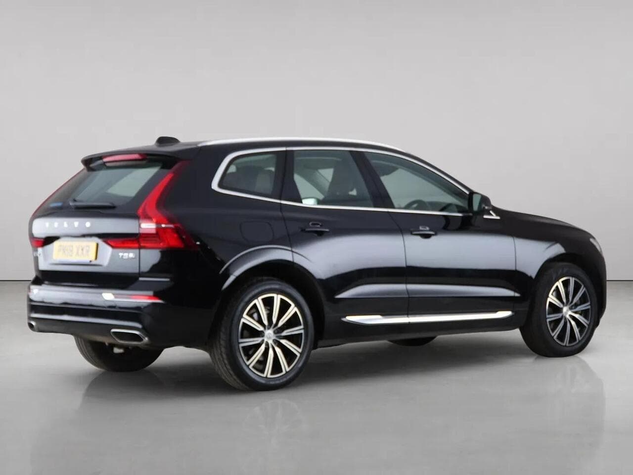 Volvo XC60 thumbnail Rear Right