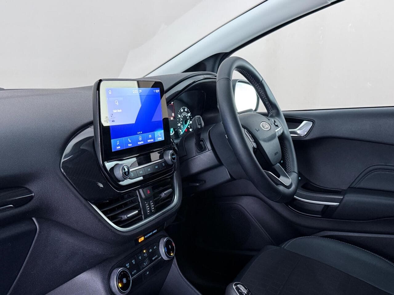 Ford Fiesta thumbnail Interior Front