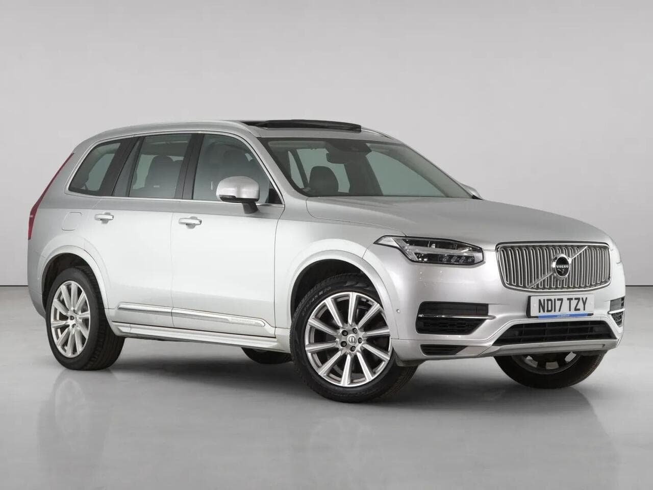 Volvo XC90 - Volvo XC90 2.0h T8 Twin Engine 10.4kWh Inscription Pro Auto 4WD Euro 6 (s/s) 5dr