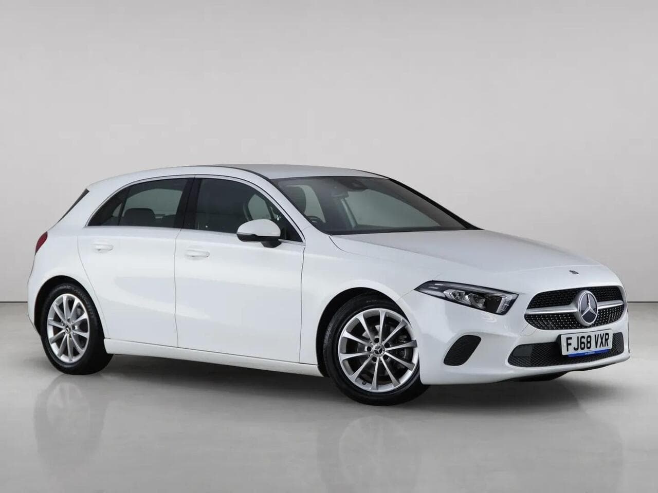 Mercedes-Benz A Class - Mercedes-Benz A Class 1.3 A180 Sport Euro 6 (s/s) 5dr