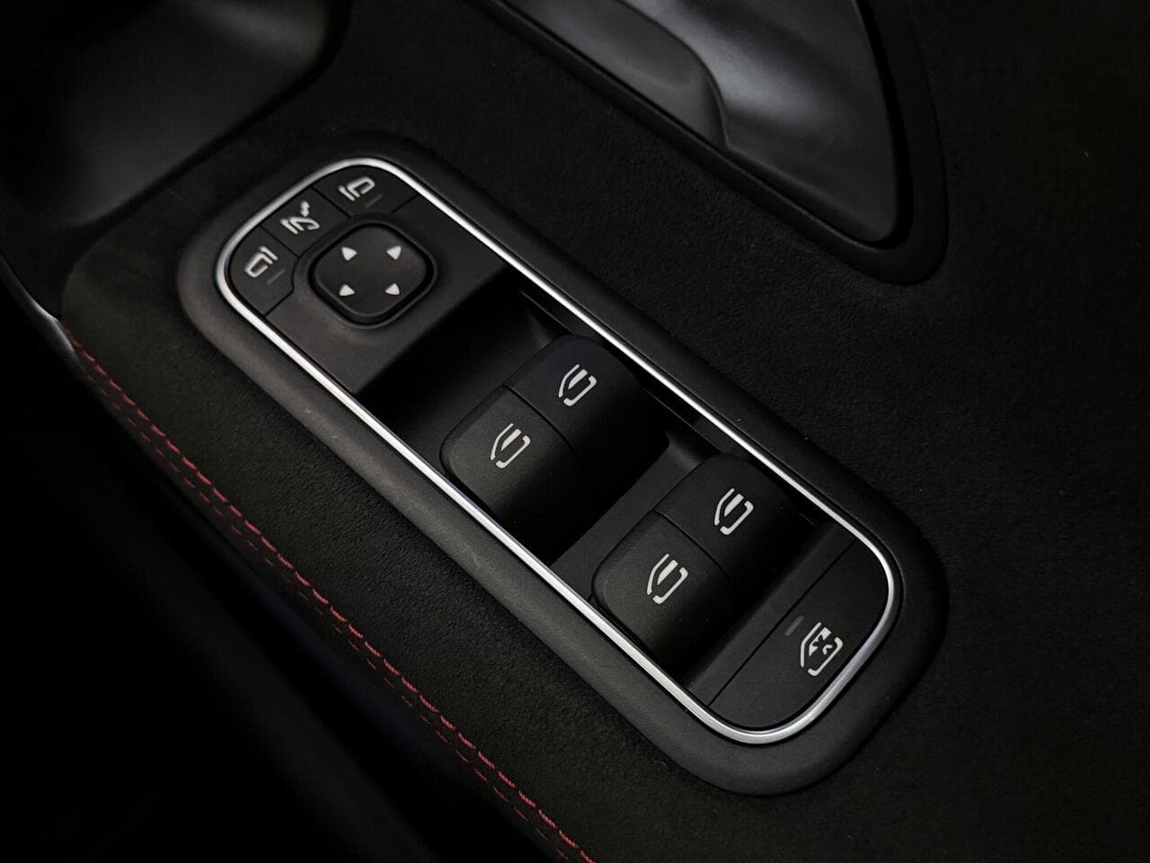 Mercedes-Benz A Class thumbnail Misc Controls