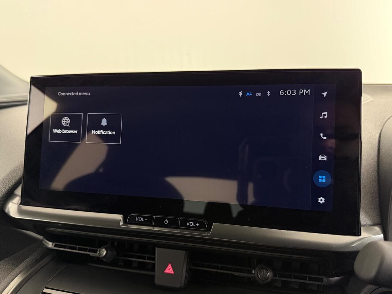 Toyota C-HR thumbnail Infotainment System