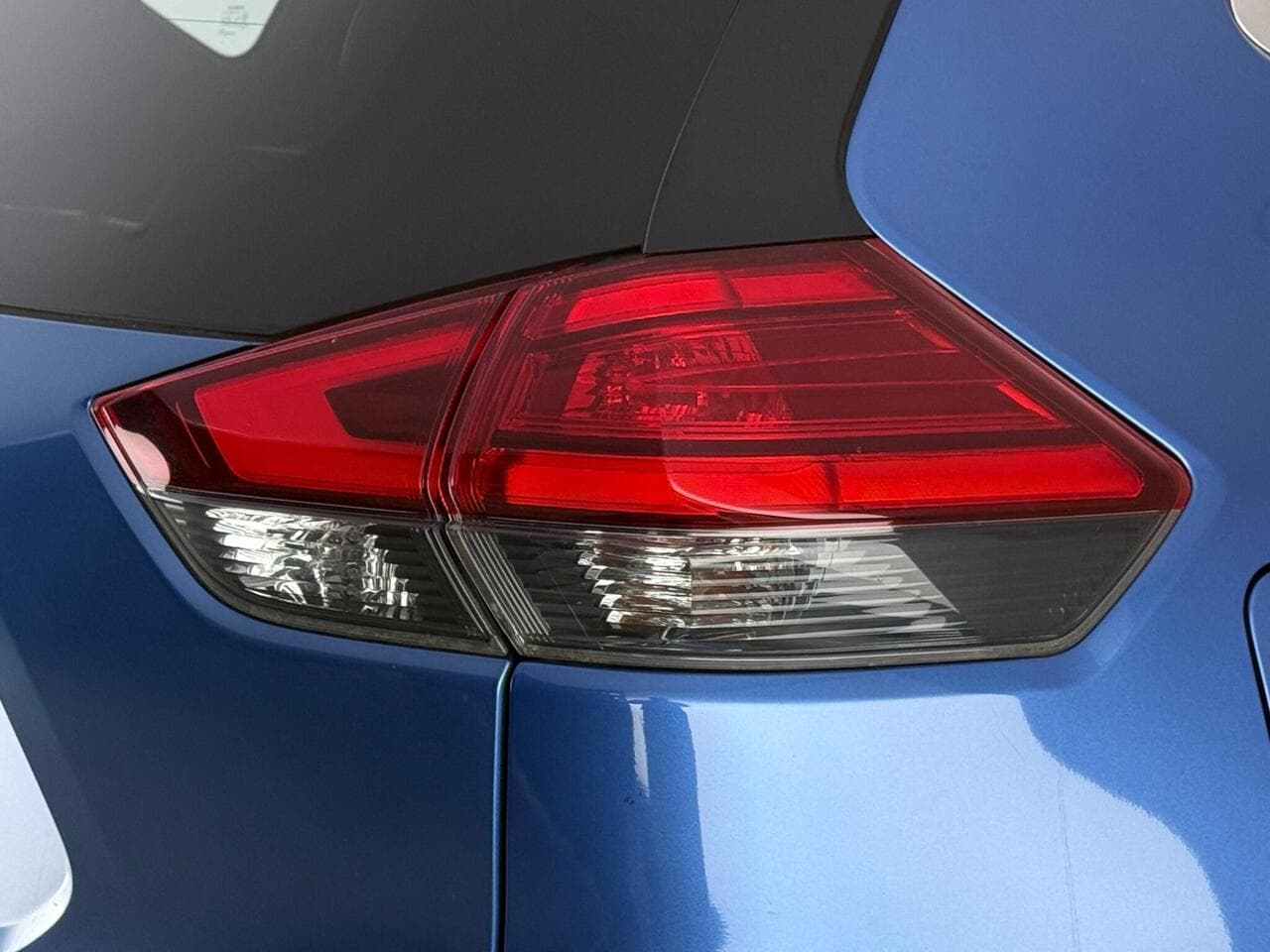 Nissan X-Trail thumbnail Lights Rear