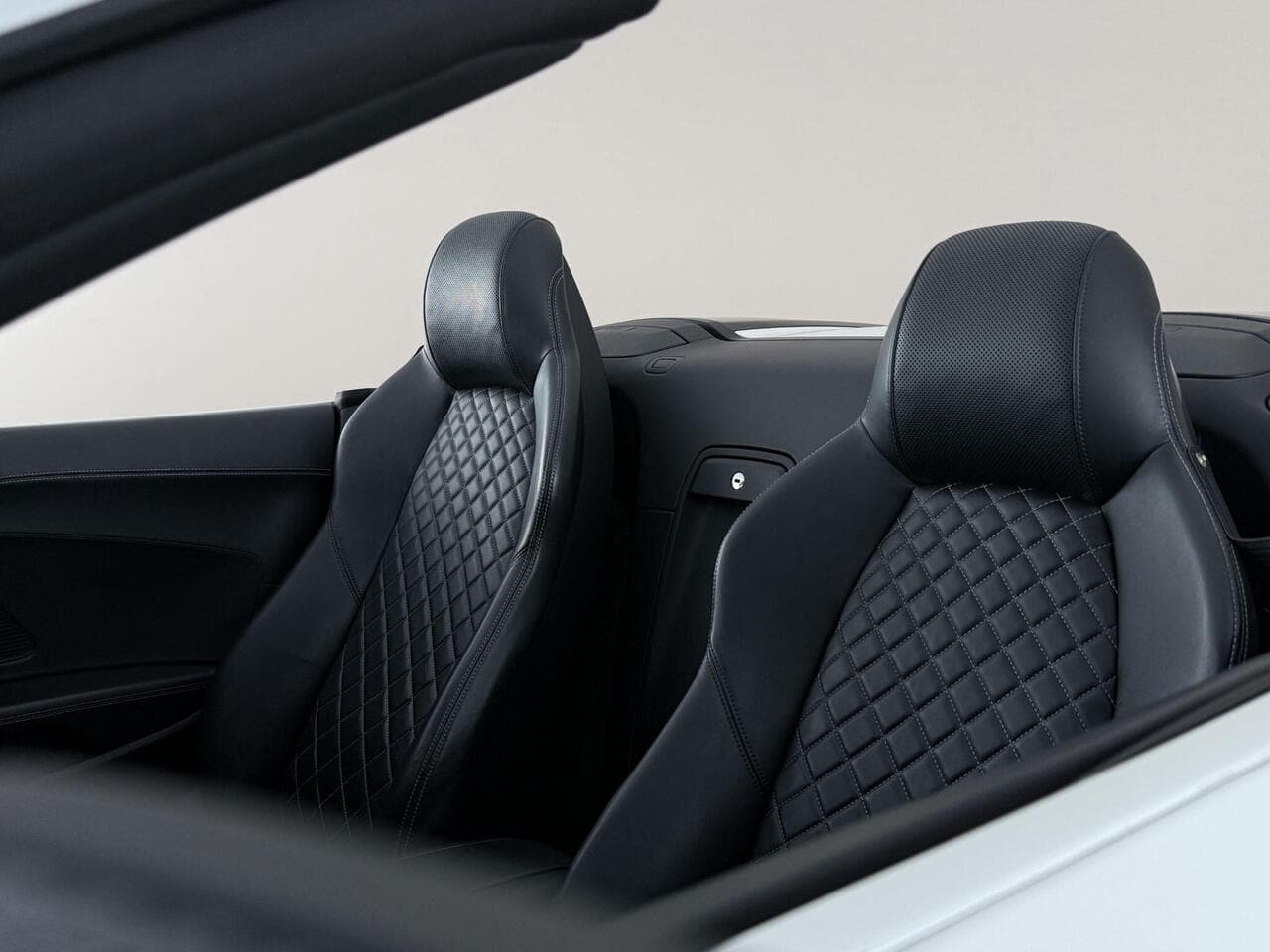Audi R8 thumbnail Inconclusive