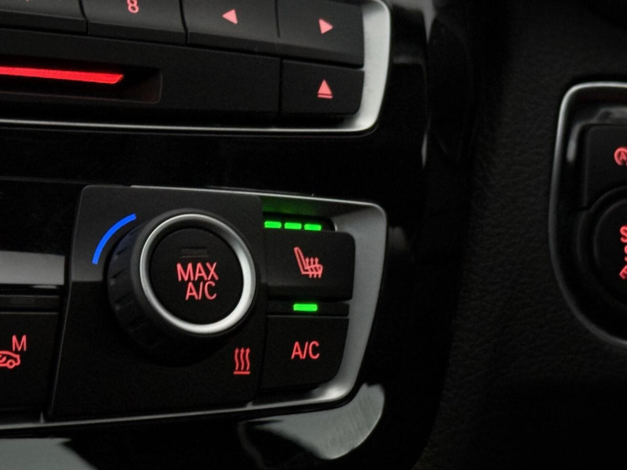 BMW 3 Series Gran Turismo thumbnail Misc Controls
