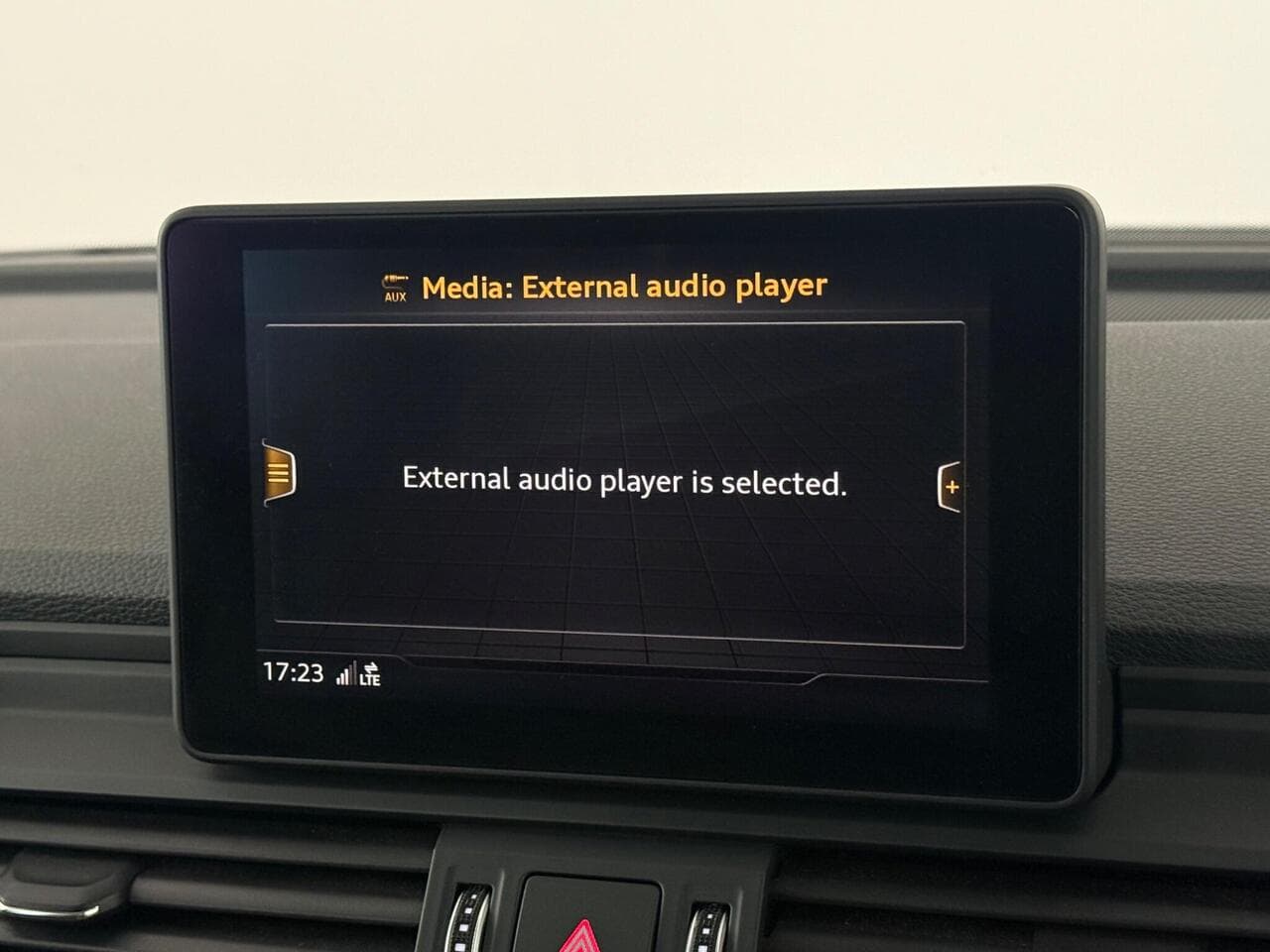 Audi Q5 thumbnail Infotainment System