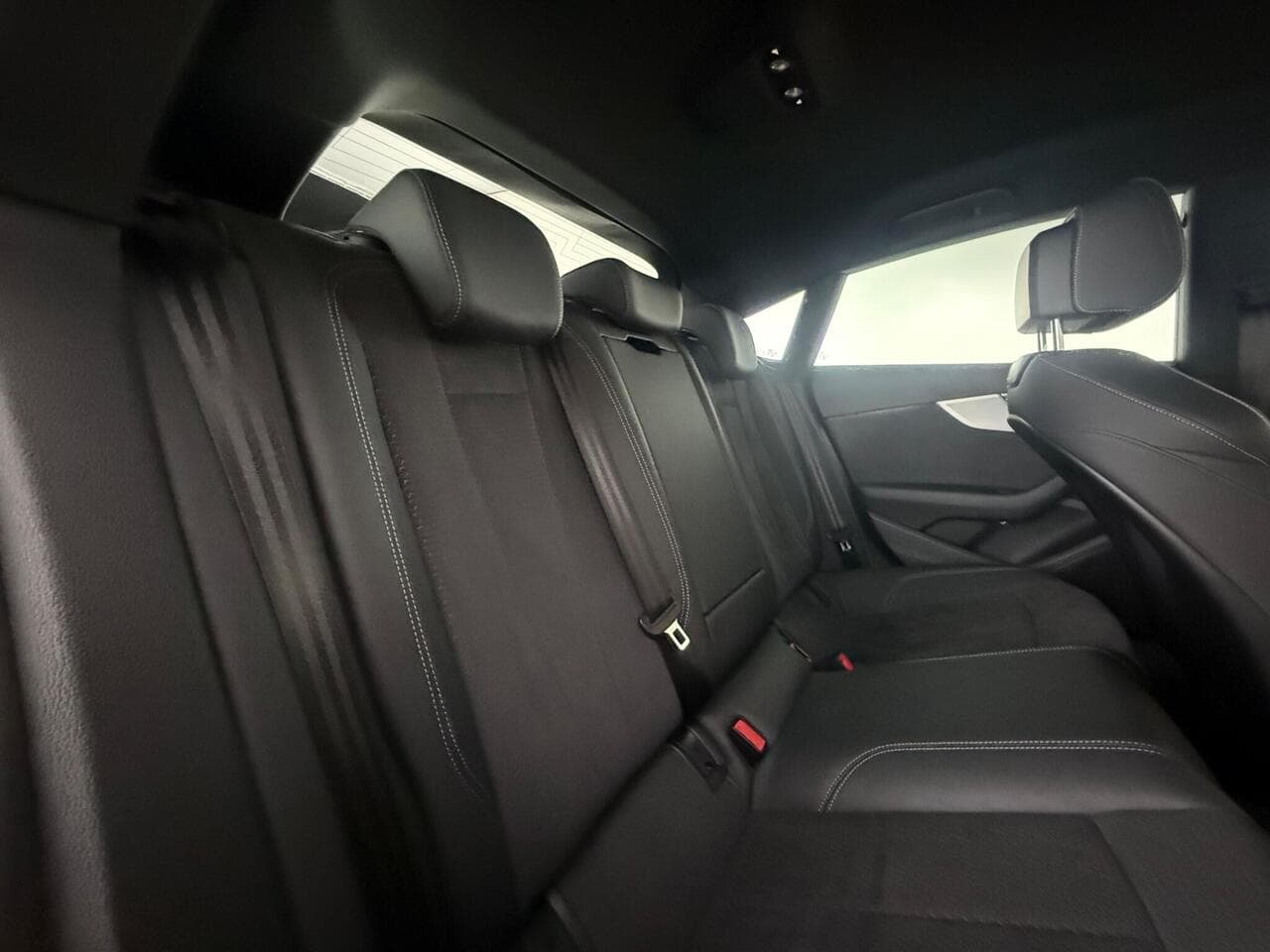 Audi A5 thumbnail Seats Rear