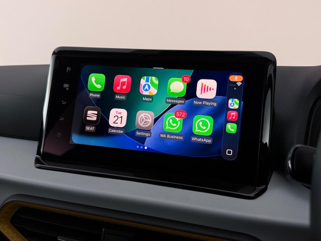 SEAT Arona thumbnail Infotainment System