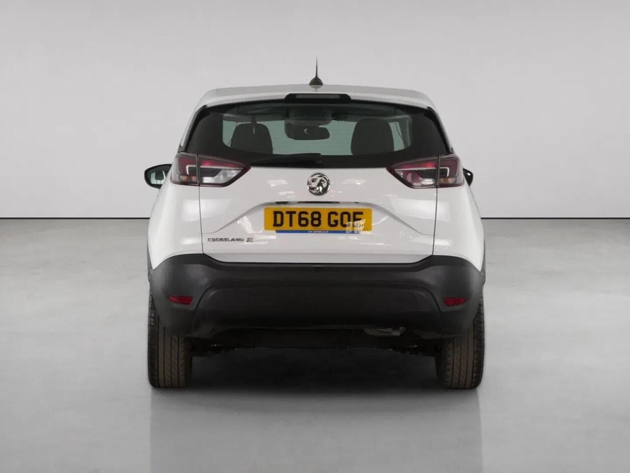 Vauxhall Crossland X thumbnail Rear