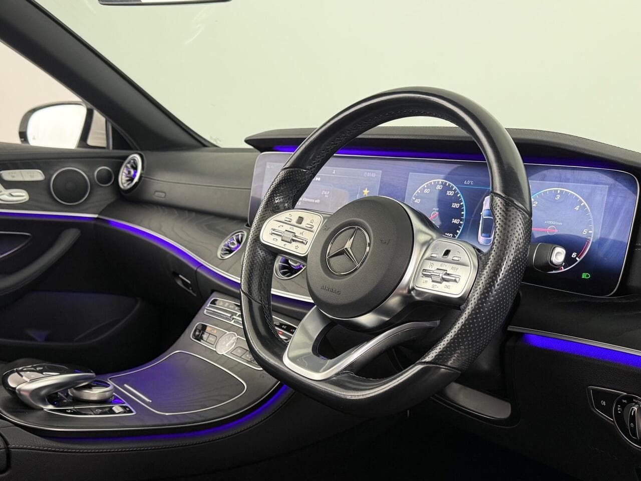 Mercedes-Benz E Class thumbnail Interior Front